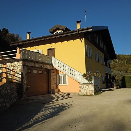 Agritur Casa Al Mulino Appartamenti Sanzeno Exterior photo